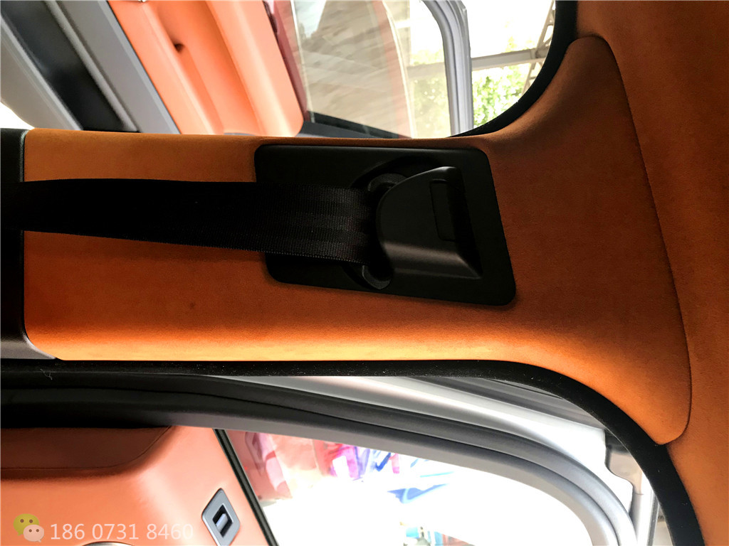 路虎内饰草莓污视频网站｜路虎顶棚蒙咖色麂皮